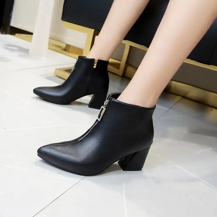 Женская обувь на осень и зиму ботинки-мартинсы женские короткие ботинки в