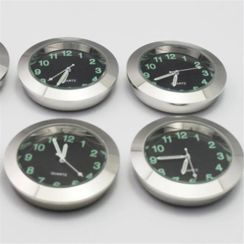 Светящиеся часы для автомобиля миниатюрные кварцевые на вентиляционную решетку