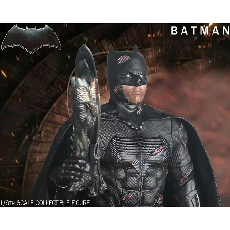 Экшн-фигурка Бэтмена 30 см