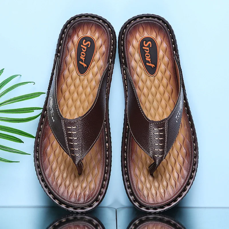 

2021 Genuine Leather Men Slippers Comfortable Lightweight Summer Slippers Men Shoes Breathable Flat Big Size 46 Pantuflas Hombre