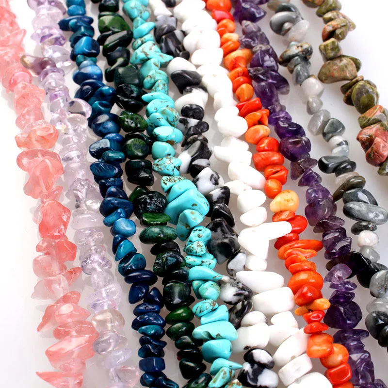 Бусы из натурального камня чипы бусины кораллового цвета с украшением в виде