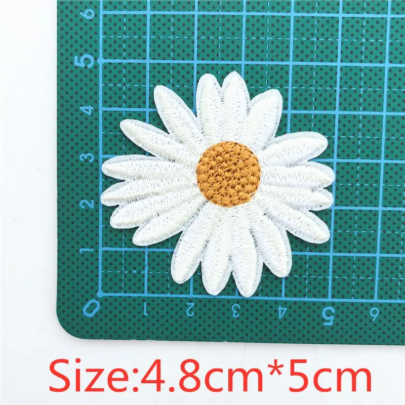 50 шт. нашивки с вышитым подсолнухом клейкая аппликация Ремонтный значок сделай