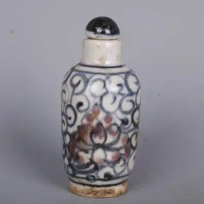 

Античный фарфор, сине-белый подглазурь, красный узор в виде веточки, табак, бутылка, украшение для дома