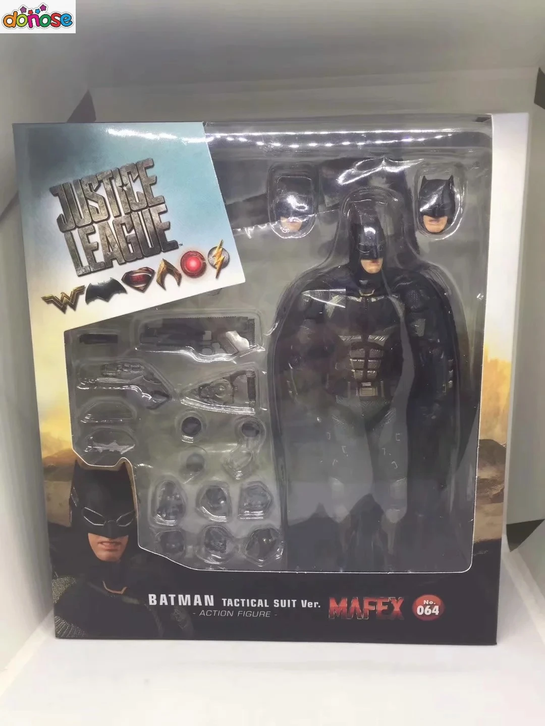 Фильмы Темный рыцарь Бэтмен Фигурка подвижная с аксессуарами MAFEX 056 Лига Справедливости фигурка модель детская игрушка