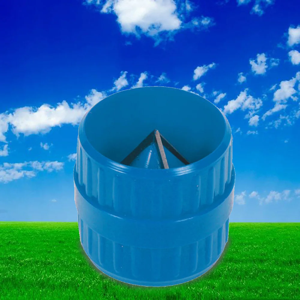

1PCS Portable Plastic Pipe Reamer Deburring Hand Tool Tube Chamfering 45*40*40mm Pipe Reamer Polishing Tools