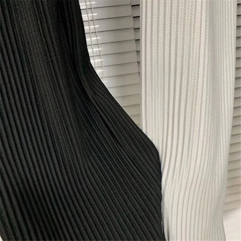 

New Arrival HOMME PLISSE High Quality Men Women All-match Casual Trousers HOMME PLISSE Solid Color Pleated Trousers Loose Pants