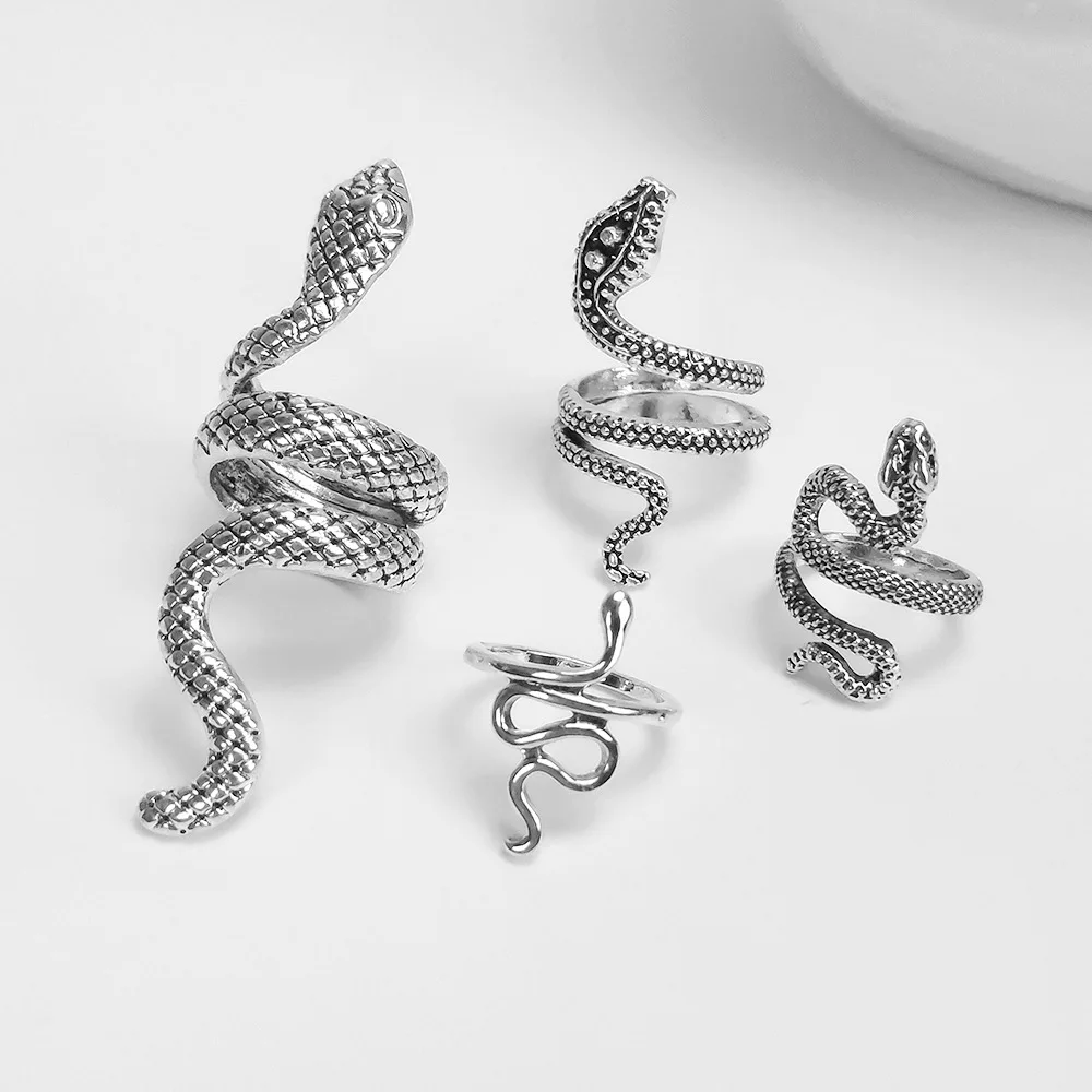 Кольцо на палец в виде змеи серебристого цвета | Украшения и аксессуары
