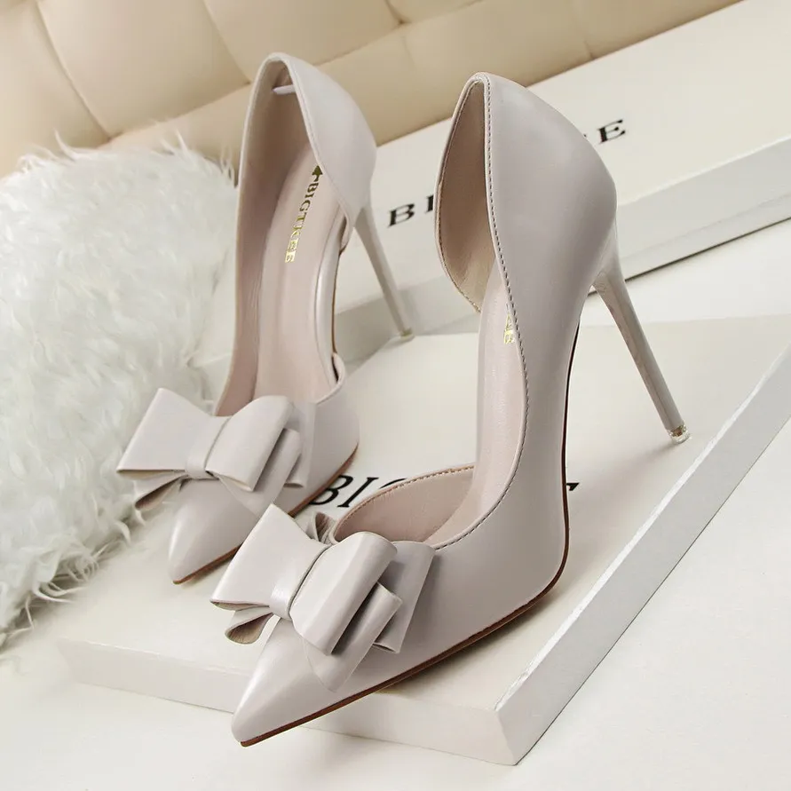 

Korean style fashion delicate and sweet bow high heels stiletto high heels shallow mouth pointy side hollow