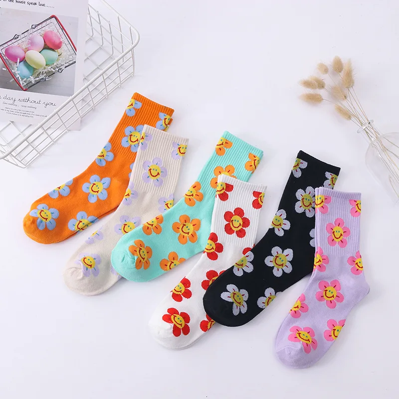 

1Pair Mid Tube Stockings Women Socks Spring Autumn Cotton Breathable Casual Sock Korean Style Cartoon Flower Nice Gift