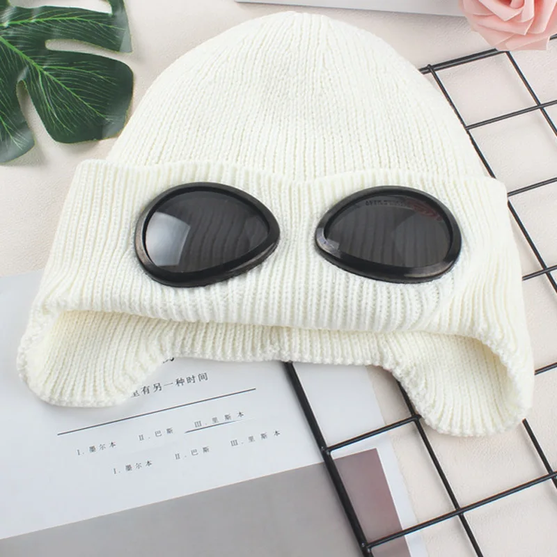 Белый Moveable Glasses Warm Fleece Lined Women Snow Hat Knitted Winter Cap Cover Ears Orange Yellow Purple Blue Black White Green - Цвет: Белый