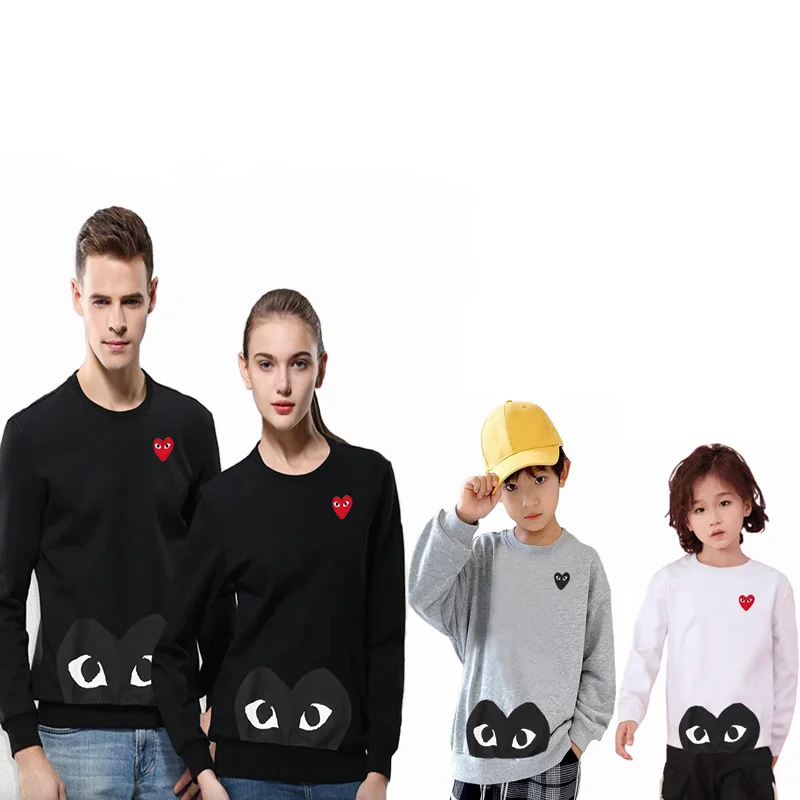 Свитер для родителей и детей осень-зима с мультяшной вышивкой сердечки круглый