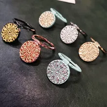 Suitable for iphone Huawei Redmi Samsung A48 mobile phone ring bracket bracket rotating metal flower pattern round bracket