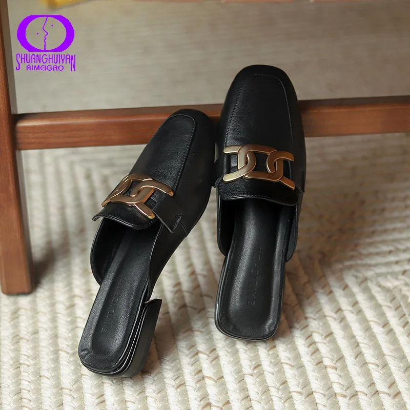 

Casual Summer Women Slipper Metal-Decoration Close-Toes Low-Heels Microfiber-Leather Women Sandals Plus-Size Comfort Slip-On