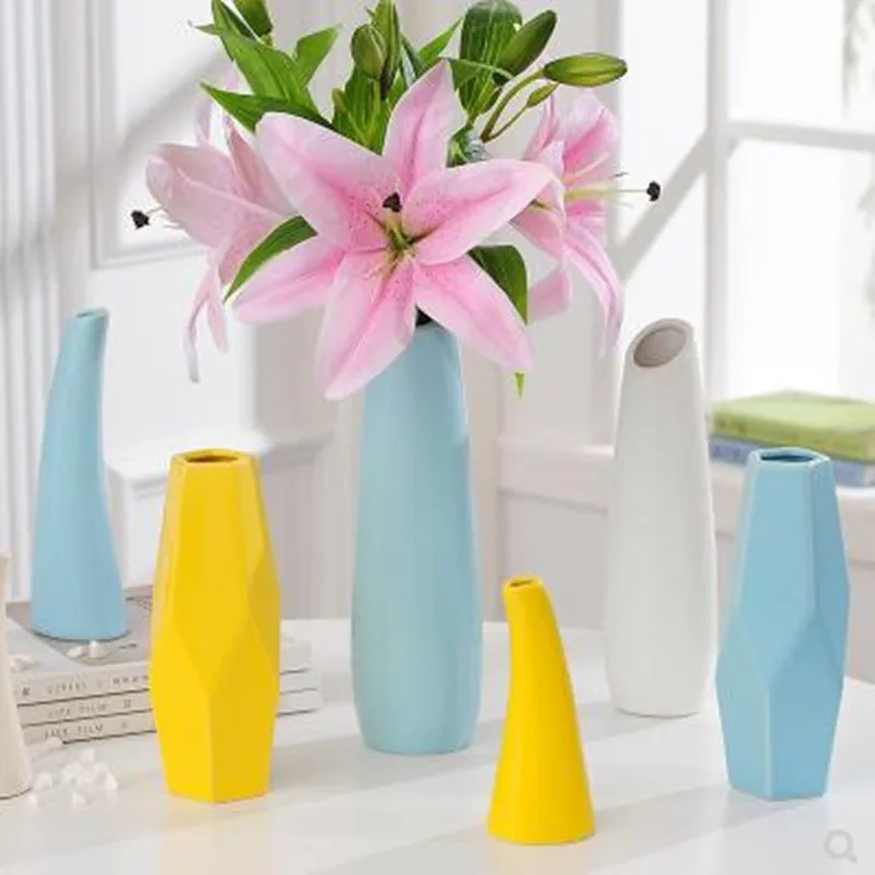 

European-style small fresh ceramic vase, creative ceramic crafts, home living room dining table decorations, decorative gifts