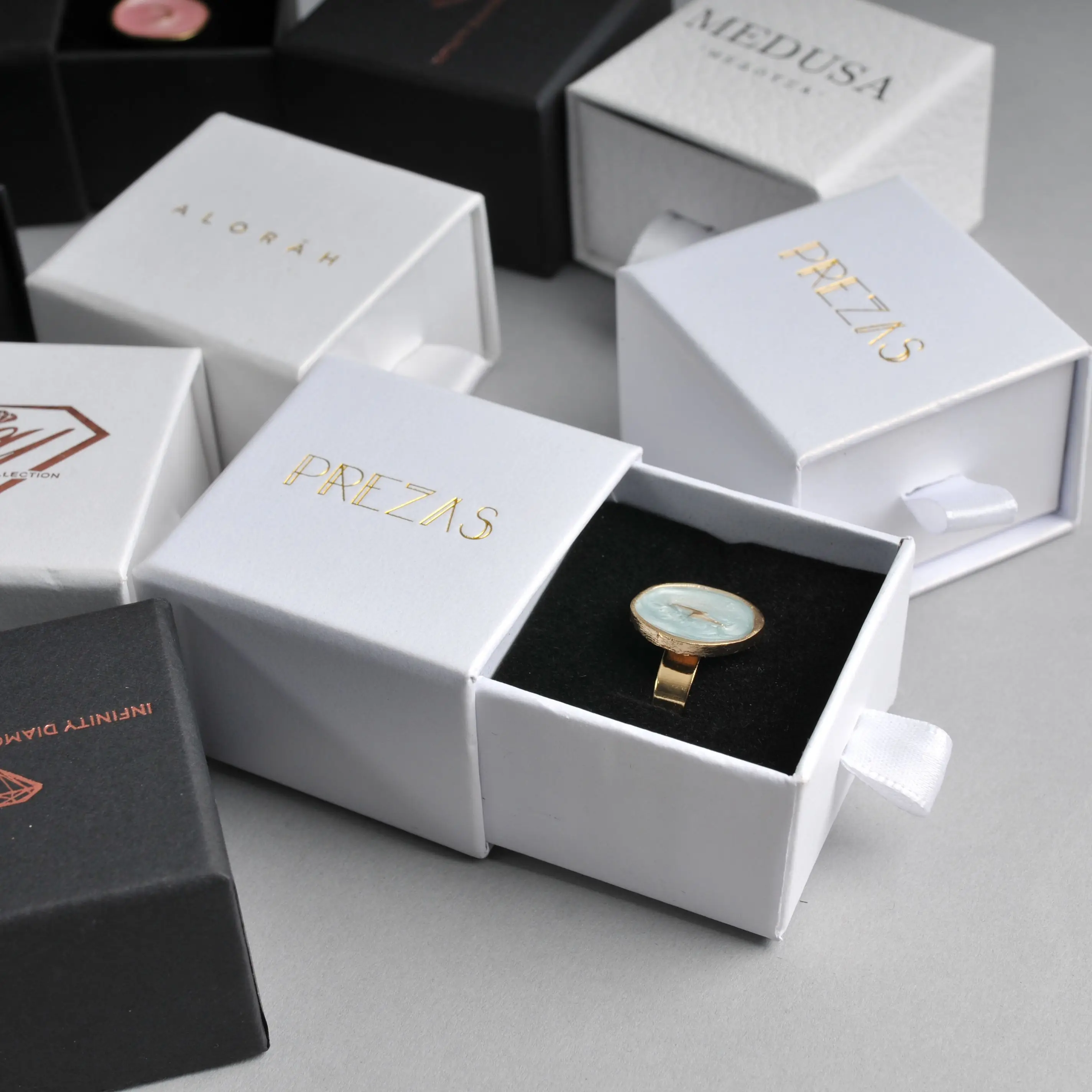 50pcs Custom logo single wedding ring jewelry packaging suits personalized box cases