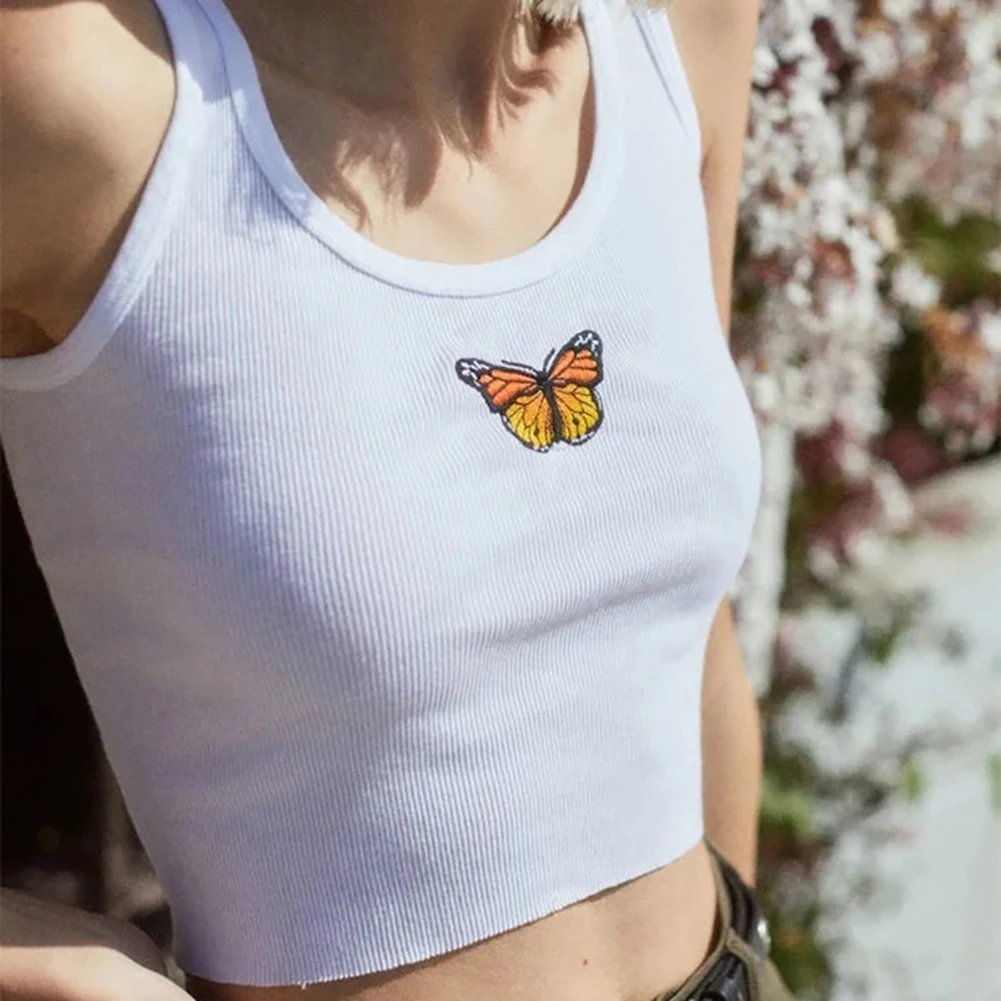 Женский укороченный топ с вышивкой бабочки повседневный белый лямкой на шее
