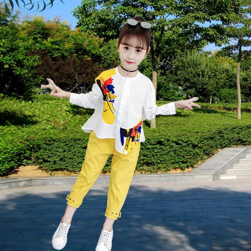 Детский спортивный костюм из двух предметов для девочек белая футболка на весну