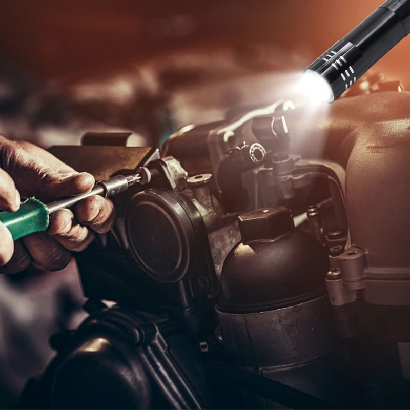 Маленький светодиодный фонарик с 9 светодиодами работающий от аккумулятора