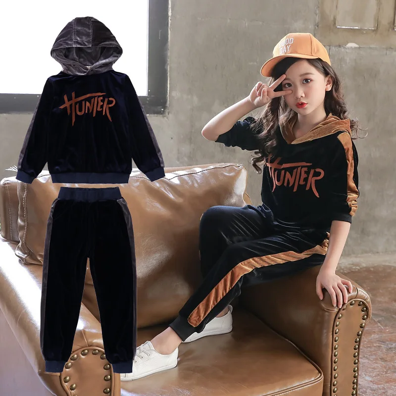 

Brand Girl Sports Suit 2019 Autumn New Korean Children's Suit Girl Alphabet Gold Velvet Two-piece Suit Kids Christmas Clothes