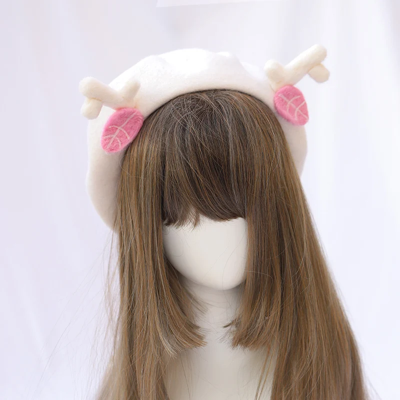 

Новый Берет 2021 Олень Рог Рождество День молодой девушки сердце белая шляпа qiu dong joker