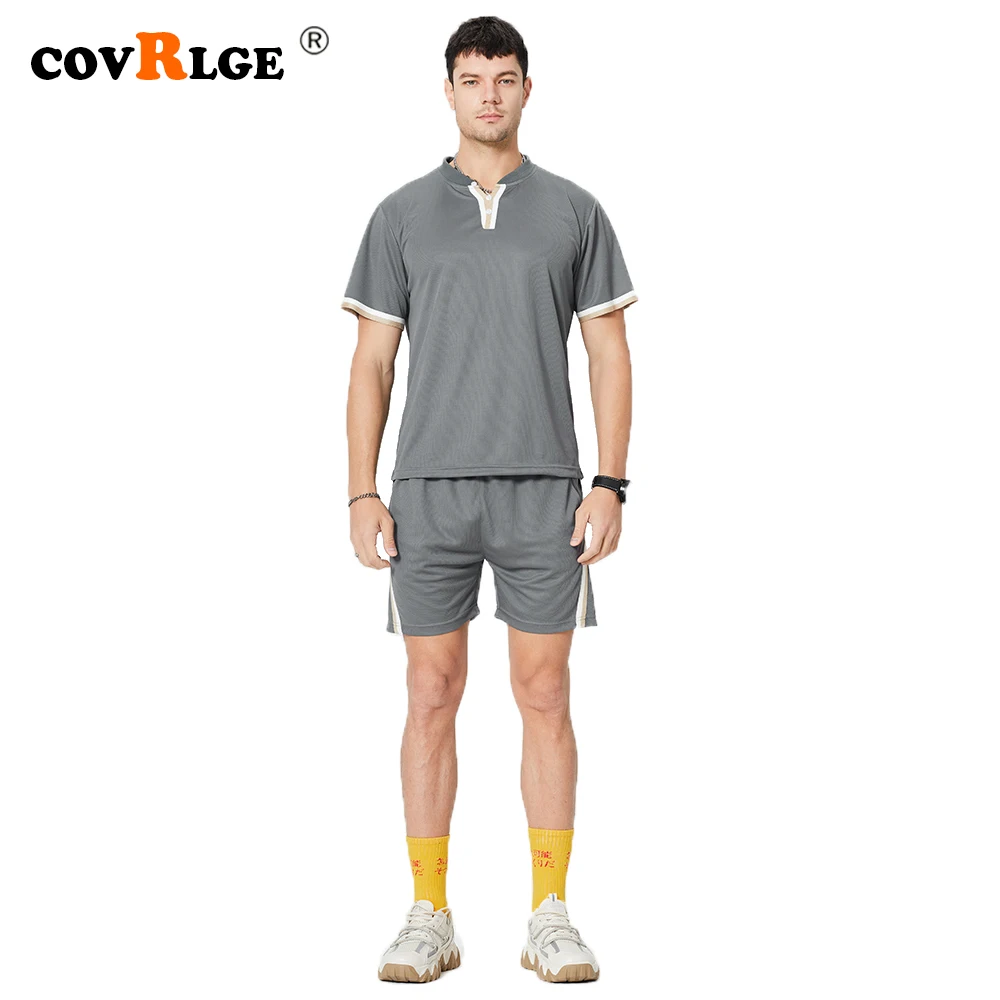 

Covrlge Summer Men Sets Shorts+T-shirt button V-collar Simple Pockets Trendy Fresh Comfortable Two-piece Male Streetwear MSX032