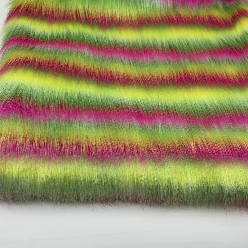 Искусственный мех с длинным ворсом ткань в полоску SHAGGY RAINBOW 1 ярд используется для