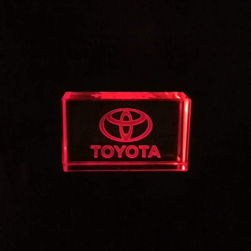 

USB-флеш-накопитель Toyota kristal +, 4/8/16/32/64/128 ГБ