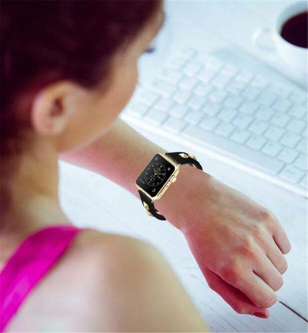 

For IWatch 44mm 40mm 42mm 38mm Bands Leather Rivet Luxury Designer Watchbands for Apple Watch Series 6 5 4 3 2 1 SE Watch Strap