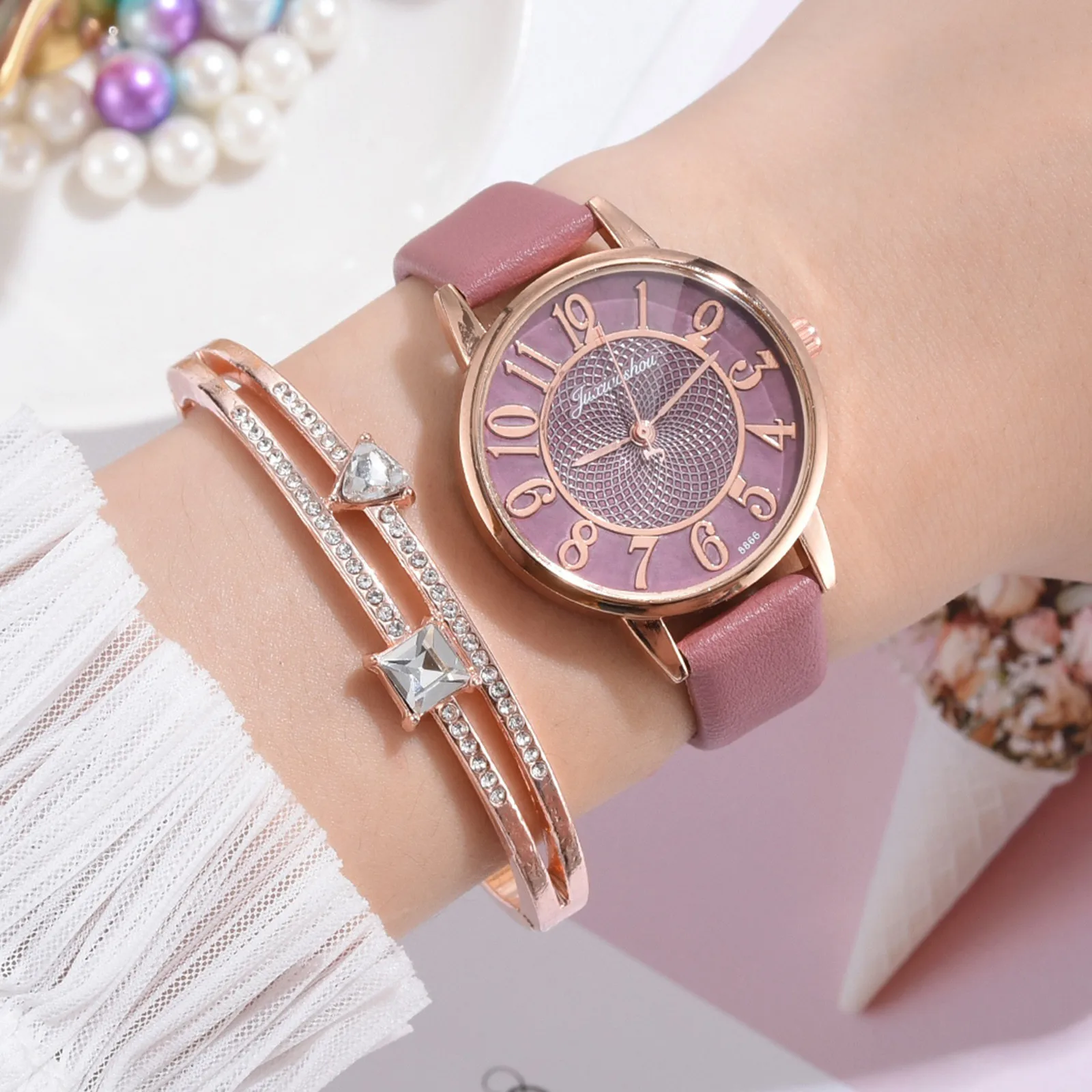 

Simple Arabic Numerals Quartz Watch Alloy Dial Leather Strap Wristwatch for Women Relojes De Mujer De Moda 2021 Gift Drop Ship