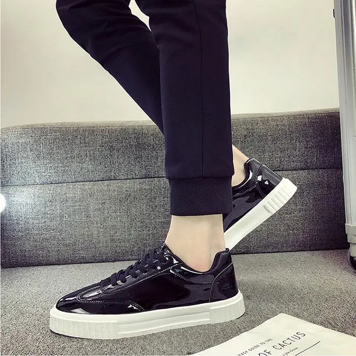 

Patent Leather Mens Shoes 2020 Fashion Solid Students All Match Sneakers Autumn Casual Shoelace Flat Shoes for Male Waterproof