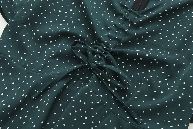 Женское платье с кулиской летнее трапеция в горошек V образным вырезом и коротким