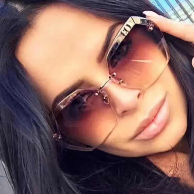 

2021 Women Fashion Sunglasses Women Brand Designer Cutting Lens Rimless Gradient Retro Alloy Frames High Quality Eyewear
