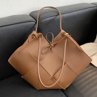 large capacity casual travel woman handbag designer weave shoulder bags for girl luxury brand women bag set vintage tote sac new