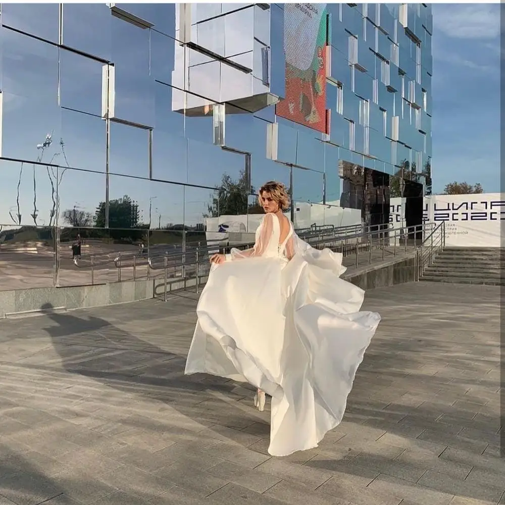 

Wedding Dress Gorgeous A-Line Long Sleeve Pearls V-Neck Satin Elegant Bridal Gowns Floor Length Sweep Train Backless Robe De