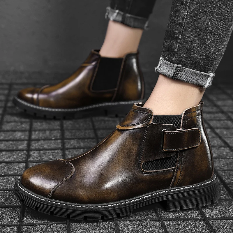 

Winter Warm Plush Men Boots Fashion Genuine Leather Casual Shoes Outdoor Comfortable Fur Boots chaussure homme suit