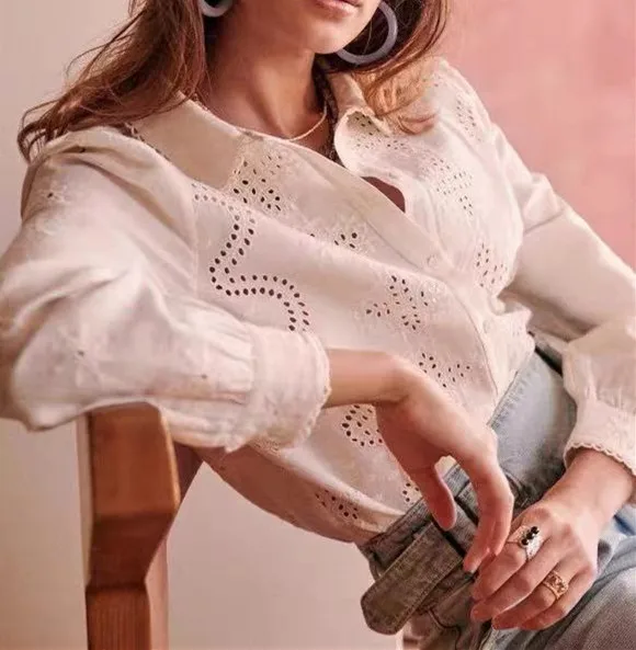 

Women Cotton Linen Embroideried Blouse 2021 New Hollow Out Laides Retro Single-Breasted Ol Shirt and Tops