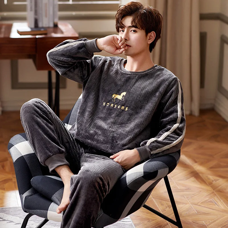 Regular Men's Pajamas Set 2021 Winter Long Sleeve Casual Homewear Coral Fleece Warm and Breathable