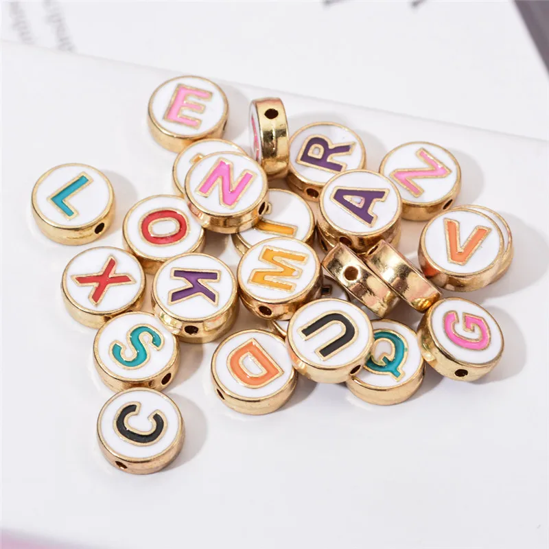 100 шт. буквы алфавита двойной уход за кожей лица Эмаль Подвески золото Цвет 8 мм