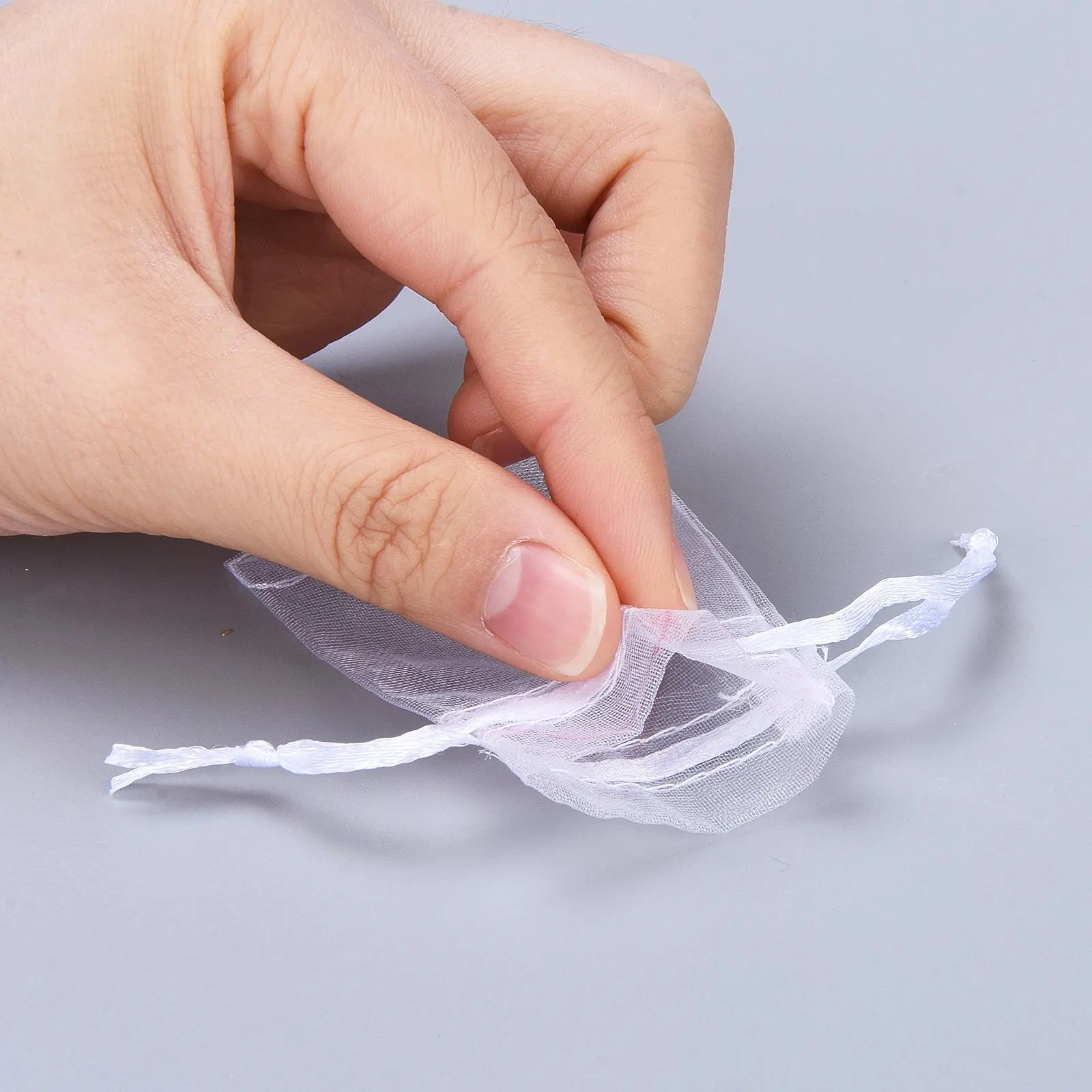 

100pcs/lot 7x5cm Organza Gift Bags Jewelry Packaging Mesh Pouches for Wedding Party Christmas Gifts Bags