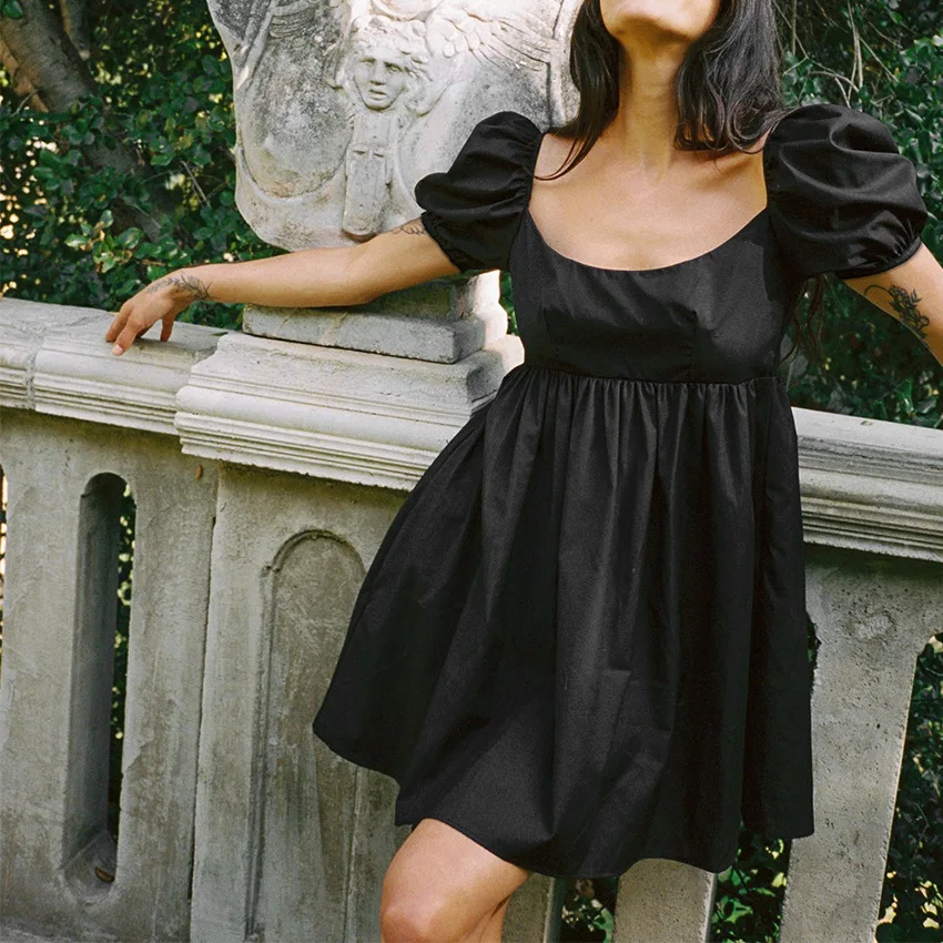 

New style spring and summer temperament is casual contracted plaid short skirt high waist lantern short sleeve dress