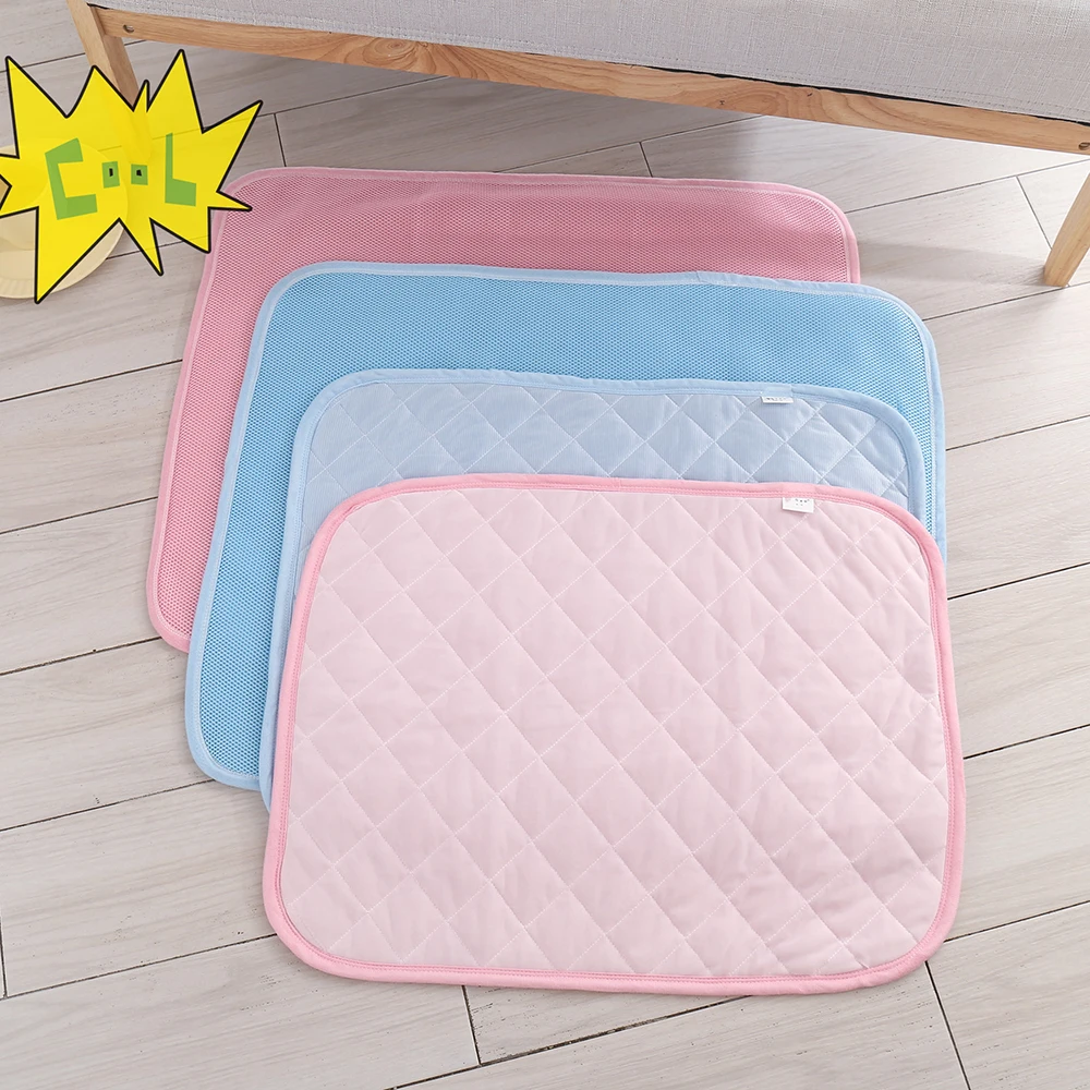 

S/M/L/XL Summer Cooling Mat Pet Ice Pad Cool Cold Silk Moisture-Proof Cooler Sofa Mats Portable Tour Sleeping Pet Accessories