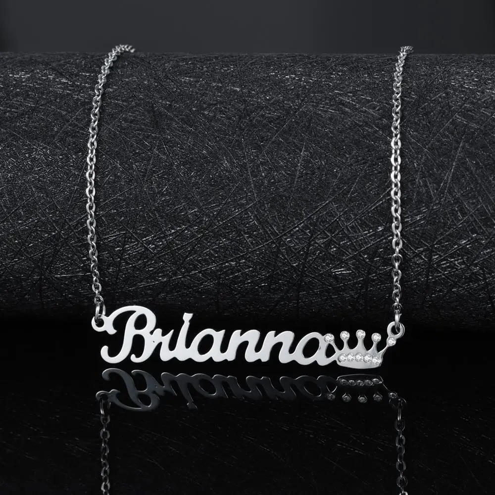 New Custom Personality Name Necklace Iced Out Crown Glittering Name Necklace Stainless Steel Pendant Jewelry for Women Men Gift