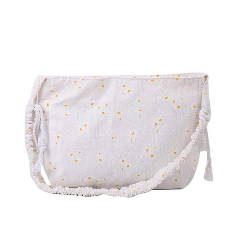 

Women's Shoulder Bags Floral pattern canvas embroidered tote bag Pastoral style girls picnic bag Simple fresh messenger bag