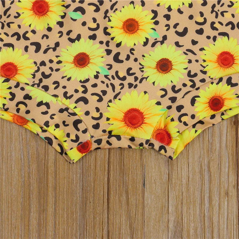 

3pcs 0-2Years Newborn Baby Girls Clothes Sets,Cartoon Cattle Short Sleeve Tassel Tops and Daisy Leopard Shorts with Headband