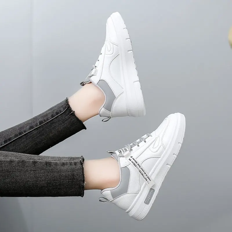 

Women Platform Shoes Fashion Sneakers Height Increasing Woman Casual Loafers Comfortable Soft Bottom New Student Skateboarding