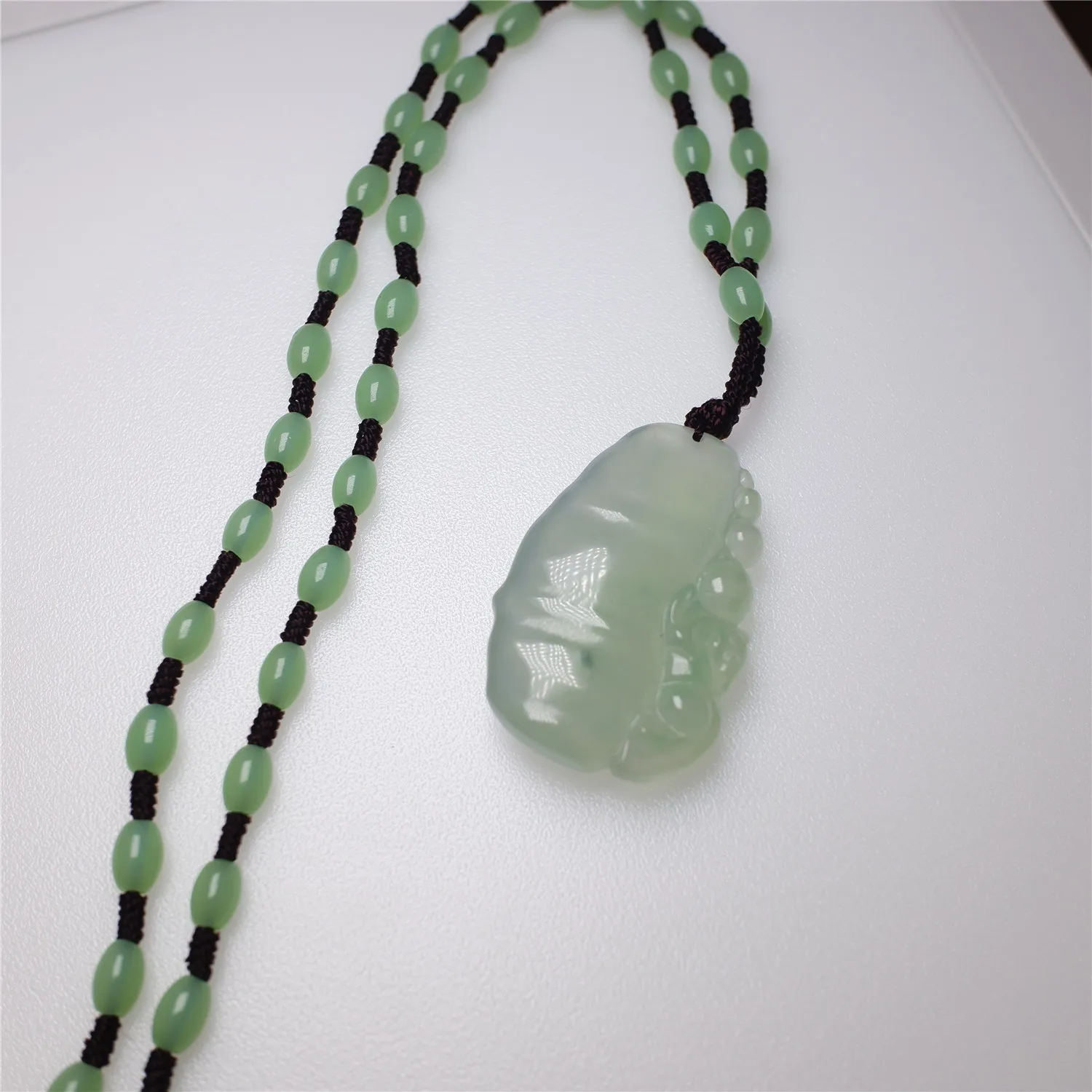 

LETSFUN Natural Jade Jadeite Ruyi Pendant Necklace Jewelry Gift Gemstone Emerald Necklace Women Luxury Jewelry