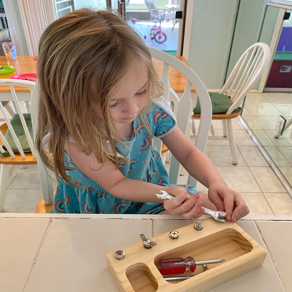 Занятая доска игрушки Монтессори 2 года мраморная винтовая раннее деревянное