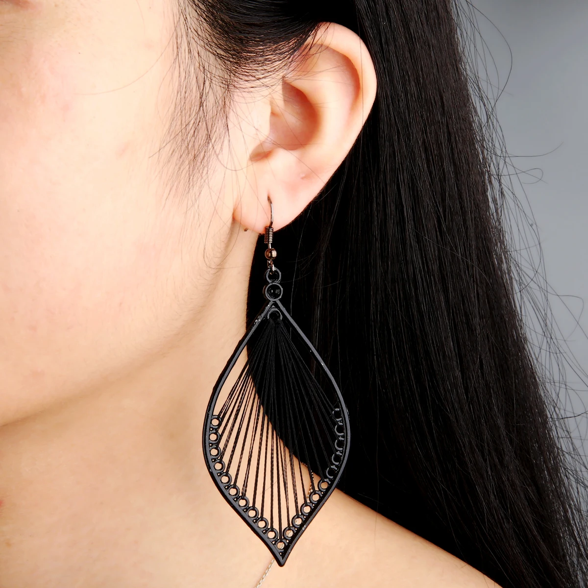 Sainio Модные женские очаровательные серьги с листьями шикарные элегантные