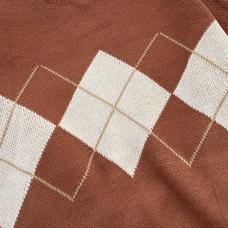 

College style retro diamond plaid color round neck loose thick warm knitted sweater