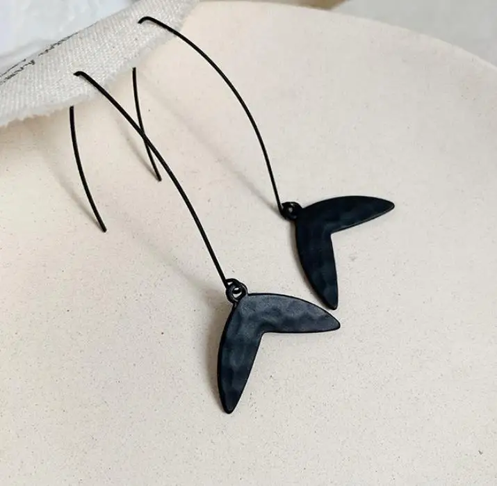 HUANZHI 2019 New Surface Bump Irregular Scrub Black Fish Tail Pendant Long Drop Earring for Women Girls Party Dark Jewelry Gifts | Украшения